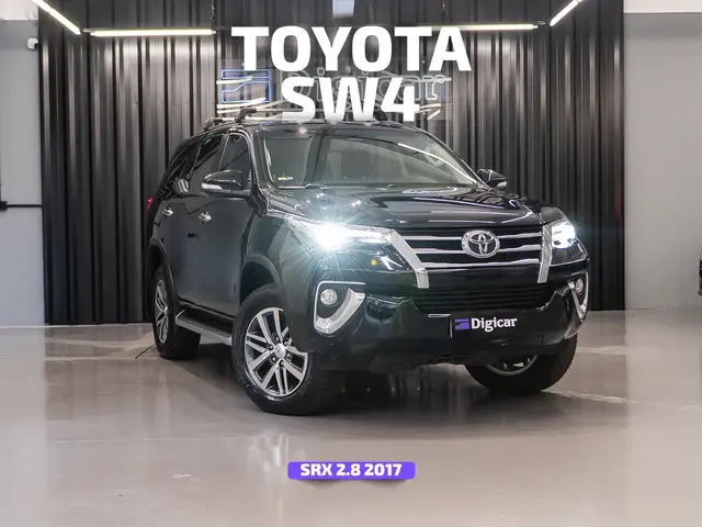 Carro Toyota SW4 2017 2.8 TDI SRX 5L 4x4 (Aut)