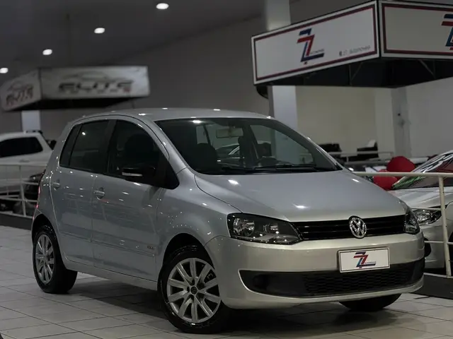 Carro Volkswagen Fox 2013 1.6 VHT (Flex)