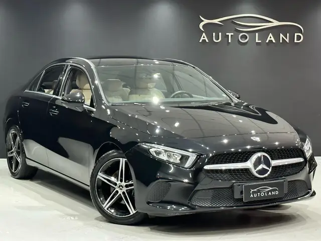 Carro Mercedes-Benz A 200 2020 Style 1.3 CGI gasolina (Aut)