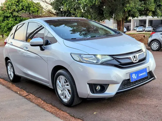 Carro Honda Fit 2016 1.5 16v LX CVT (Flex)