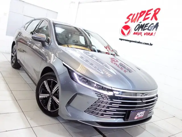 Carro BYD King 2025 DM-i GS