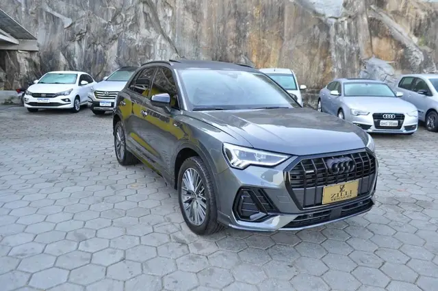 Carro Audi Q3 2023 Performance Black 2.0