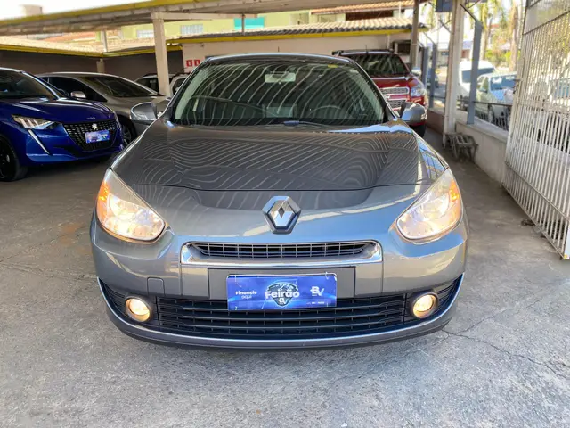 Carro Renault Fluence 2014 2.0 16V Dynamique (Flex)
