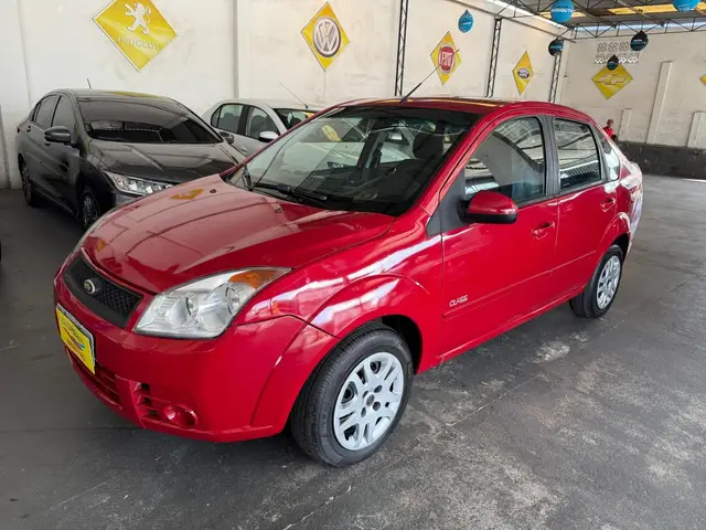 Carro Ford Fiesta Hatch 2010 1.0 (Flex)