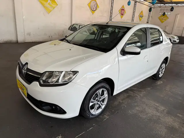 Carro Renault Logan 2015 Expression 1.0 16V (flex)
