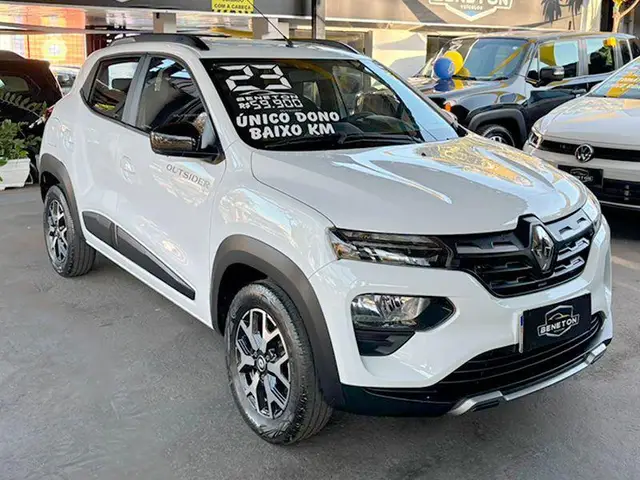 Carro Renault Kwid 2023 Outsider 1.0 12v SCe (Flex)