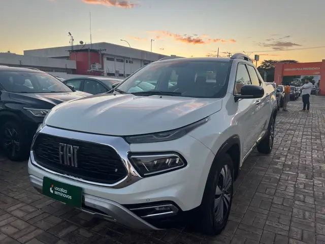Carro Fiat Toro 2024 Volcano 2.0