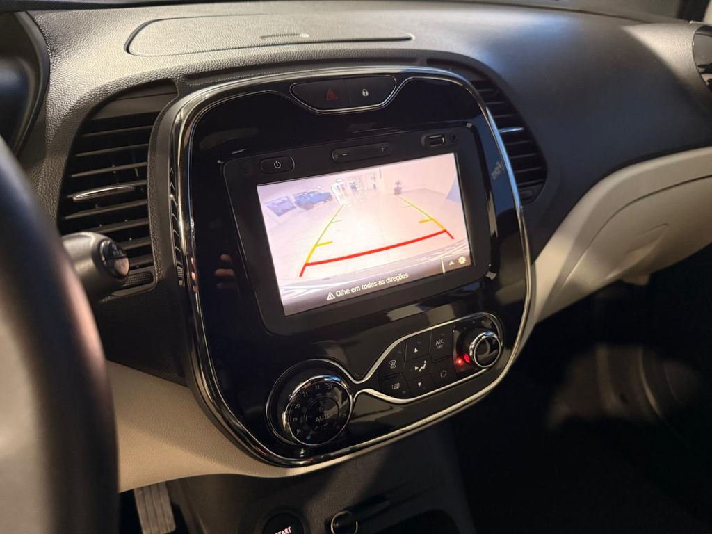 Captur Intense 1.6 16v SCe CVT (Flex)