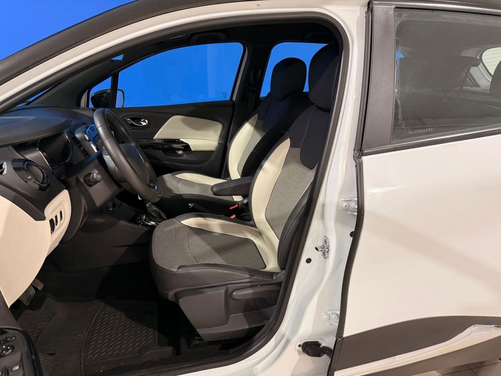 Captur Intense 1.6 16v SCe CVT (Flex)