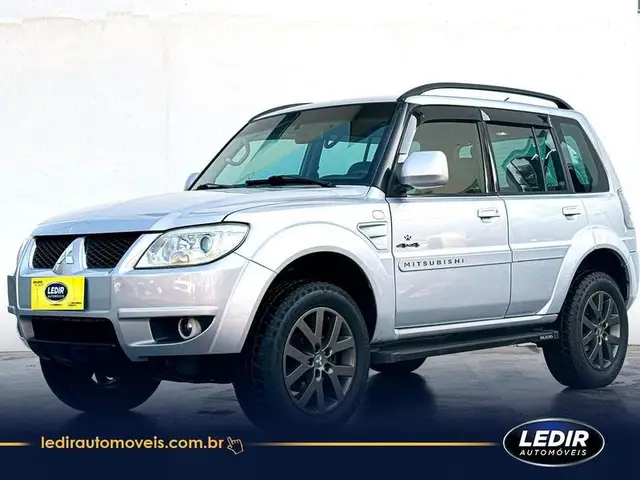 Carro Mitsubishi Pajero TR4 2012 2.0 16V 4x2 (Flex)