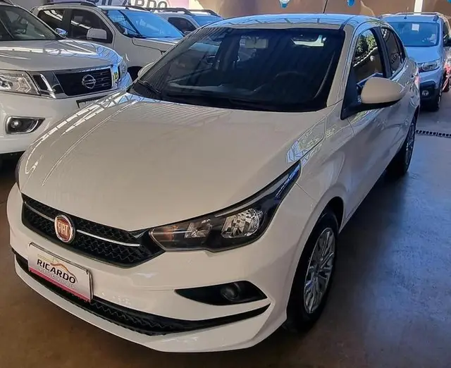 Carro Fiat Cronos 2019 1.3 Drive Firefly (Flex)