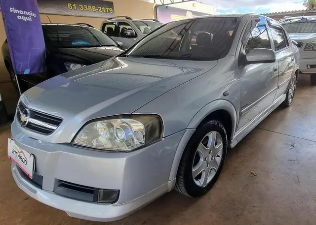 Carro Chevrolet Astra Hatch 2008 Advantage 2.0 (Flex)