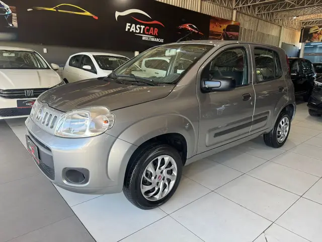 Carro Fiat Uno 2013 Vivace Italia 1.0 8V (Flex) 4p