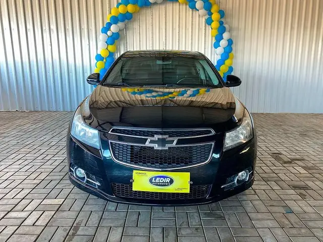 Carro Chevrolet Cruze 2014 HB Sport LTZ 1.8 16V FlexP. 5p Mec