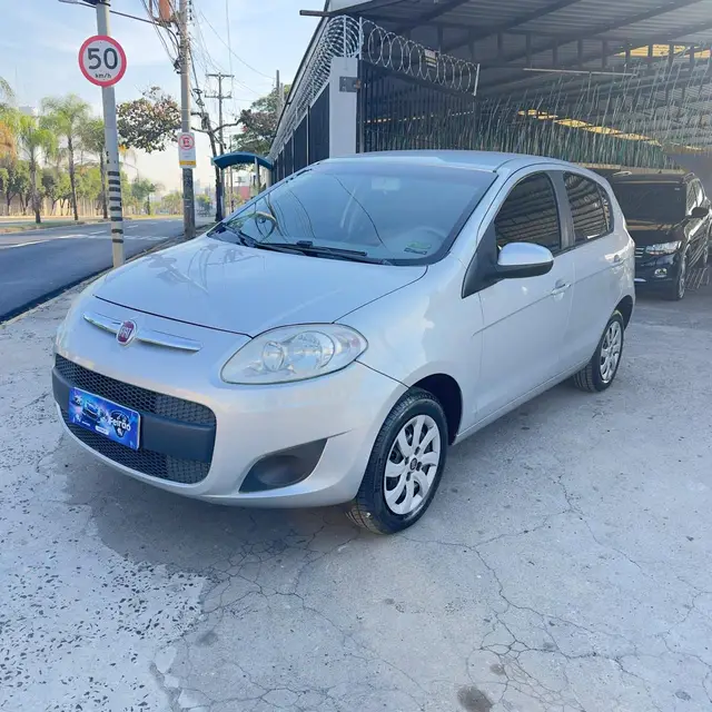 Carro Fiat Palio 2015 Attractive 1.0 Evo (Flex)