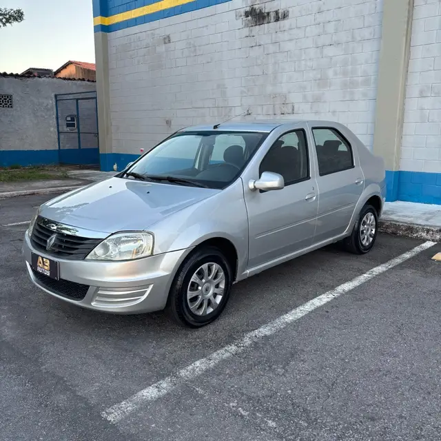Carro Renault Logan 2011 Authentique 1.0 16V (flex)
