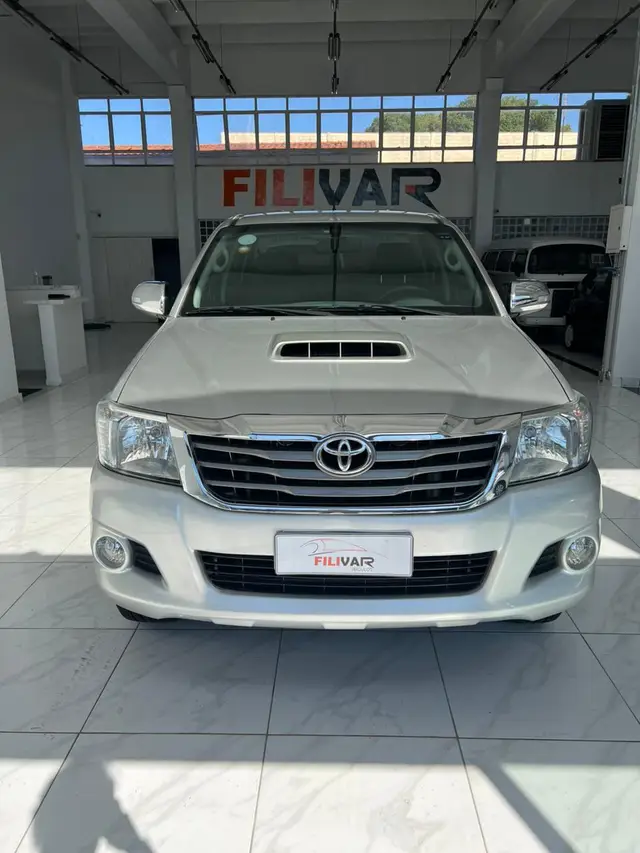 Carro Toyota Hilux Cabine Dupla 2013 Hilux 3.0 TDI 4x4 CD SRV (Aut)