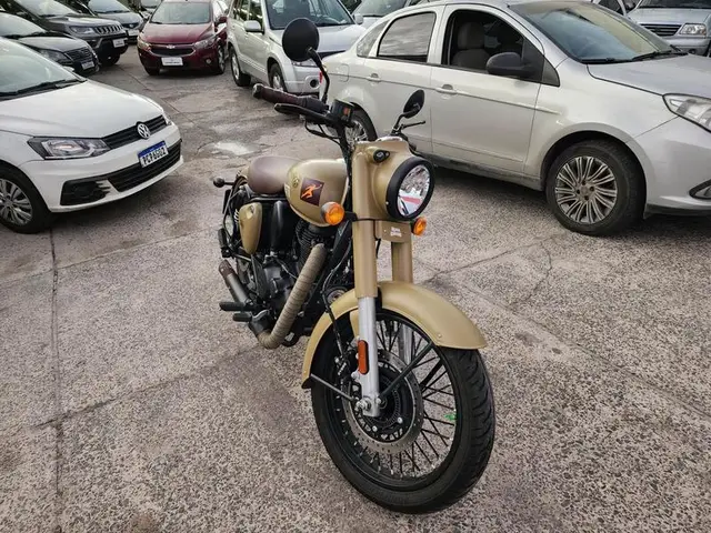 Moto Royal Enfield Classic 350 2023 Chrome