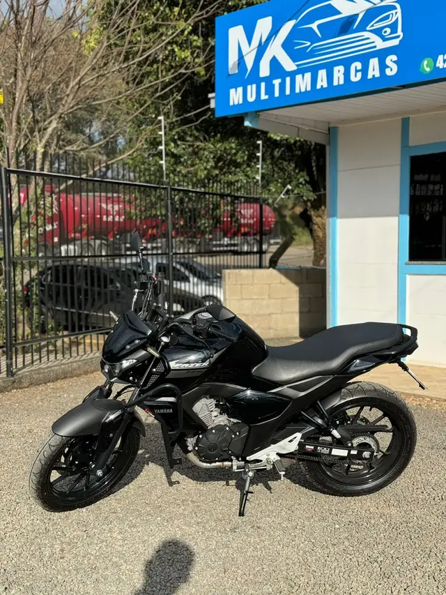 Moto Yamaha Fazer FZ15 2023 ABS