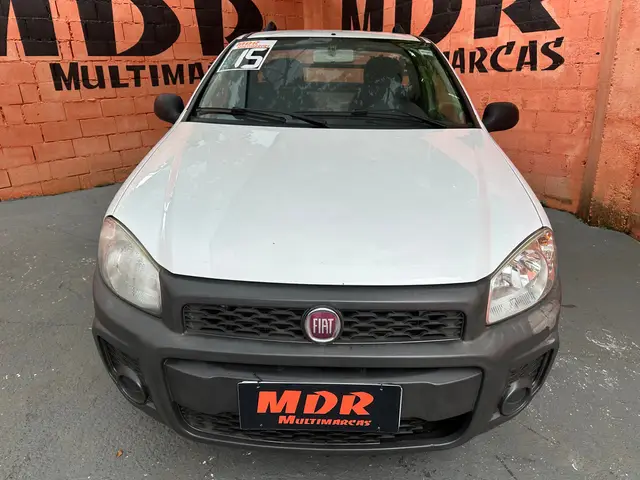 Carro Fiat Strada 2015 Working 1.4 (Flex)