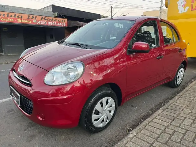 Carro Nissan March 2013 1.0 16V (Flex)