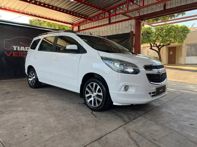 Carro Chevrolet Spin 2016 LTZ 1.8 (Flex)