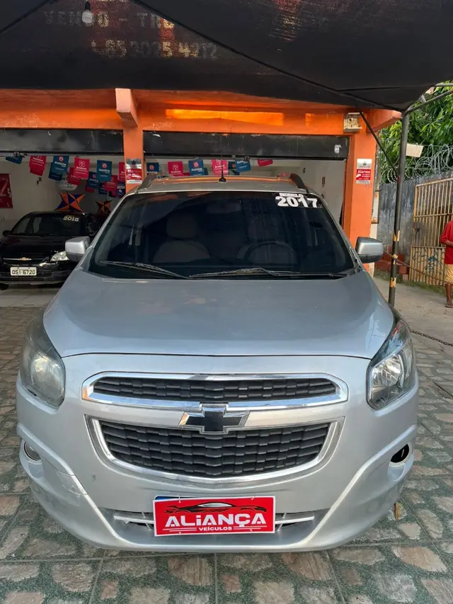 Carro Chevrolet Spin 2017 LTZ 7S 1.8 (Flex)
