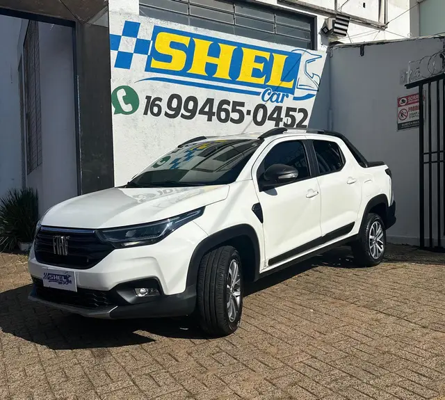 Carro Fiat Strada 2023 Volcano 1.3 8V CD AT