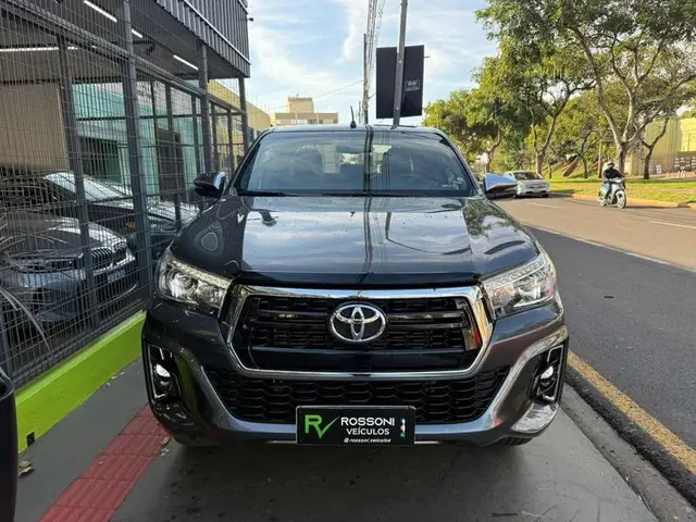 Carro Toyota Hilux Cabine Dupla 2020 Hilux 2.8 TDI SRX CD 4x4 (Aut)
