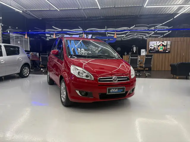 Carro Fiat Idea 2014 Attractive 1.4 8V (Flex)