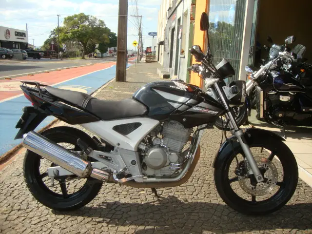 Moto Honda CBX 250 2007 Twister