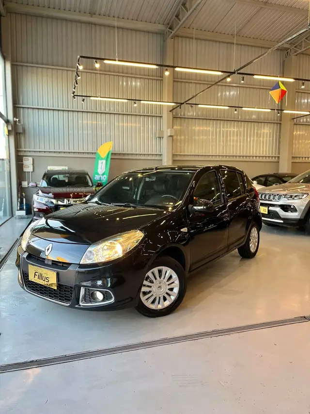 Carro Renault Sandero 2013 Privilege 1.6 16V (Flex)(aut)
