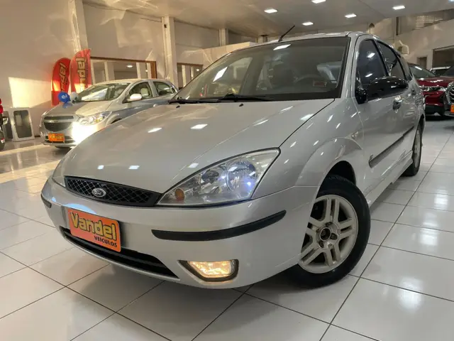 Carro Ford Focus Hatch 2007 GLX 2.0 16V Duratec