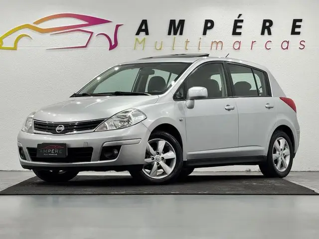 Carro Nissan Tiida 2011 SL 1.8 (flex)
