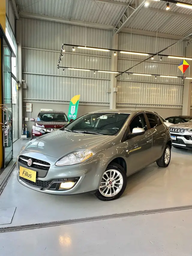 Carro Fiat Bravo 2016 Essence 1.8 16V (Flex)