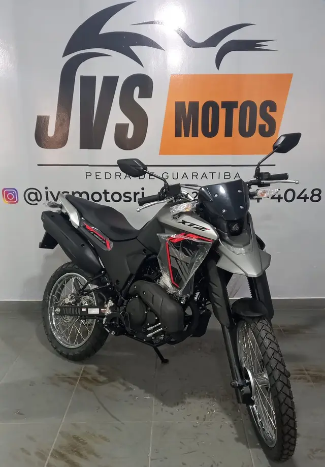Moto Yamaha XTZ 250 Lander 2025 Connected