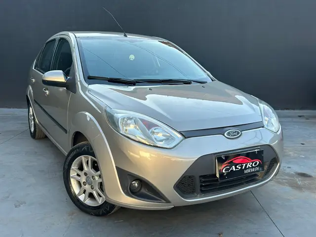 Carro Ford Fiesta Sedan 2013 Sed. 1.6 8V Flex 4p