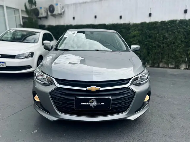 Carro Chevrolet Onix Plus 2024 LT 1.0