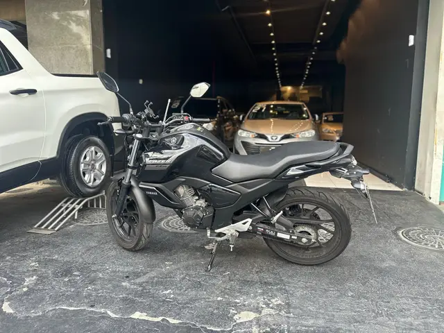Moto Yamaha Fazer FZ15 2025 ABS Connected