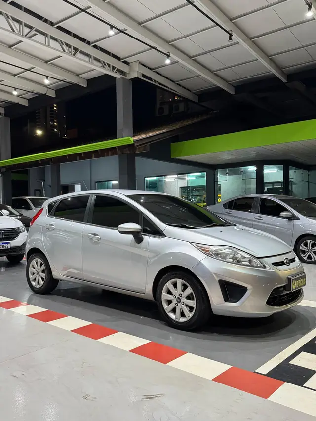 Carro Ford New Fiesta Hatch 2012 SE 1.6 16V (Flex)