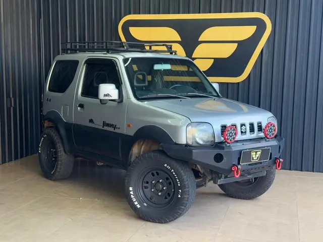 Carro Suzuki Jimny 2011 4x4 1.3 16V