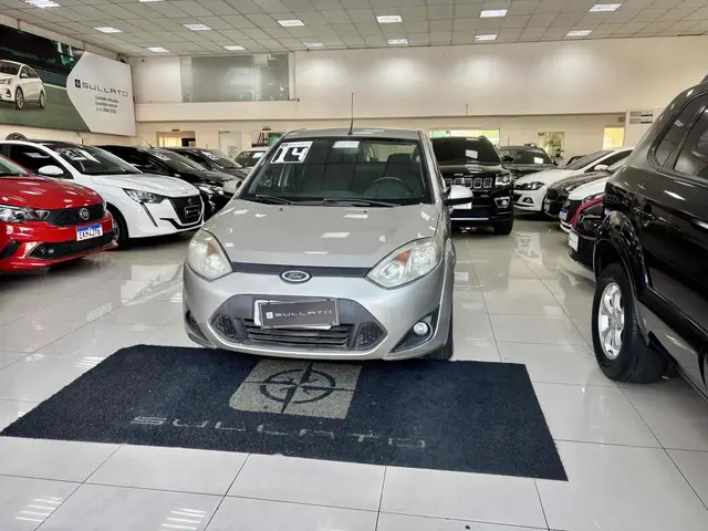 Carro Ford Fiesta Sedan 2014 SE 1.6 Rocam (Flex)