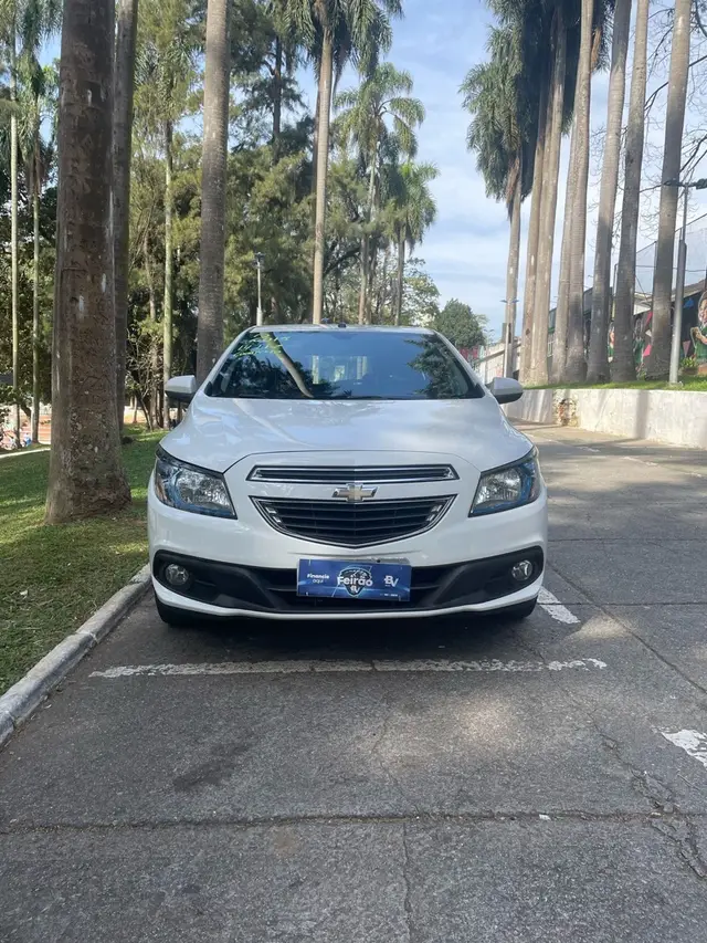 Carro Chevrolet Onix 2015 1.4 LTZ SPE/4 (Aut)