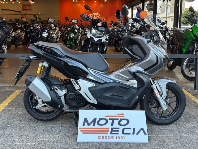 Moto Honda ADV 2023 ABS