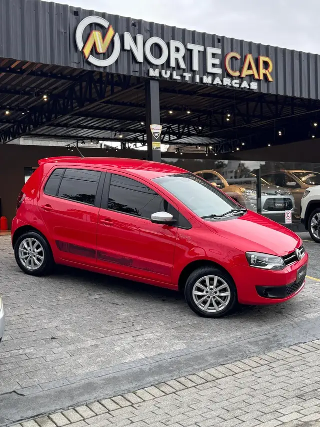 Carro Volkswagen Fox 2014 1.6 VHT Rock in Rio (Flex)