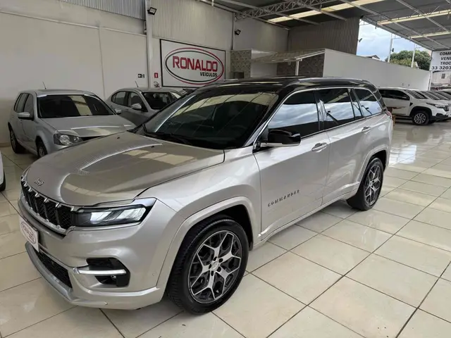 Carro Jeep Commander 2023 Overland 1.3 T270
