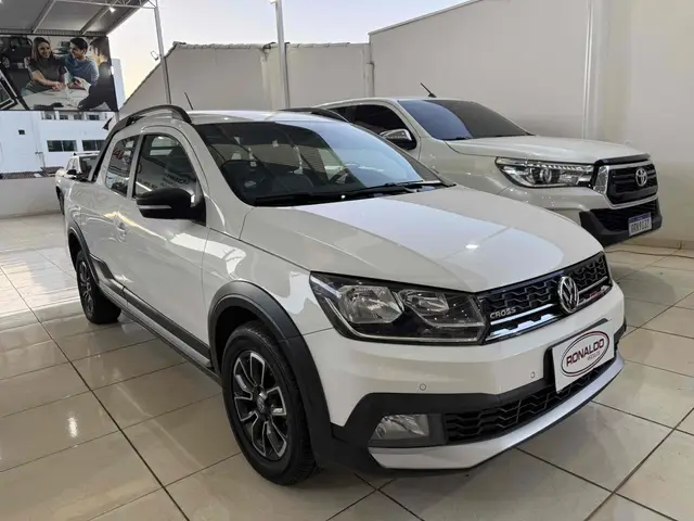 Carro Volkswagen Saveiro 2023 Cross Cabine Dupla