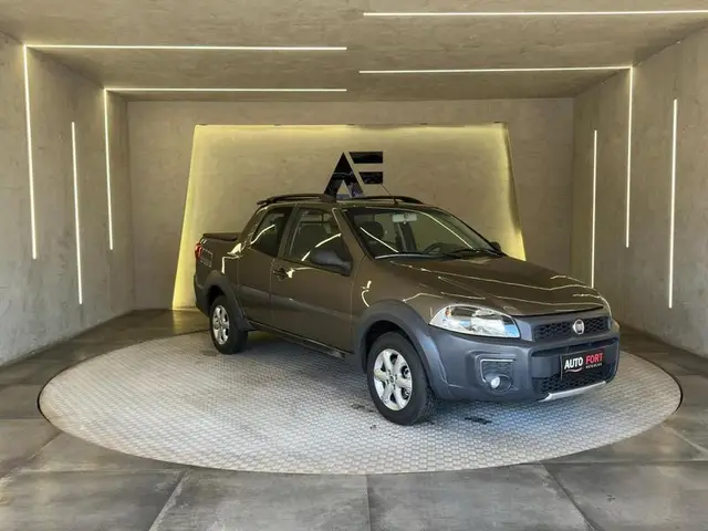 Carro Fiat Strada 2015 Working 1.4 (Flex) (Cabine Dupla)