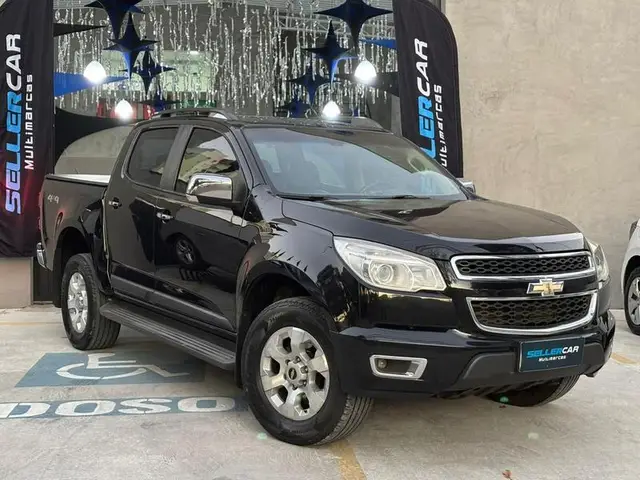 Carro Chevrolet S10 Cabine Dupla 2013 S10 2.8 CTDI LTZ 4WD (Cabine Dupla) (Aut)