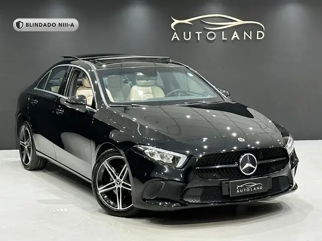 Carro Mercedes-Benz A 200 2020 Advance 1.3 CGI gasolina  (Aut)